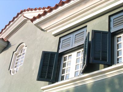 Repair Multi-Tiered Shutters